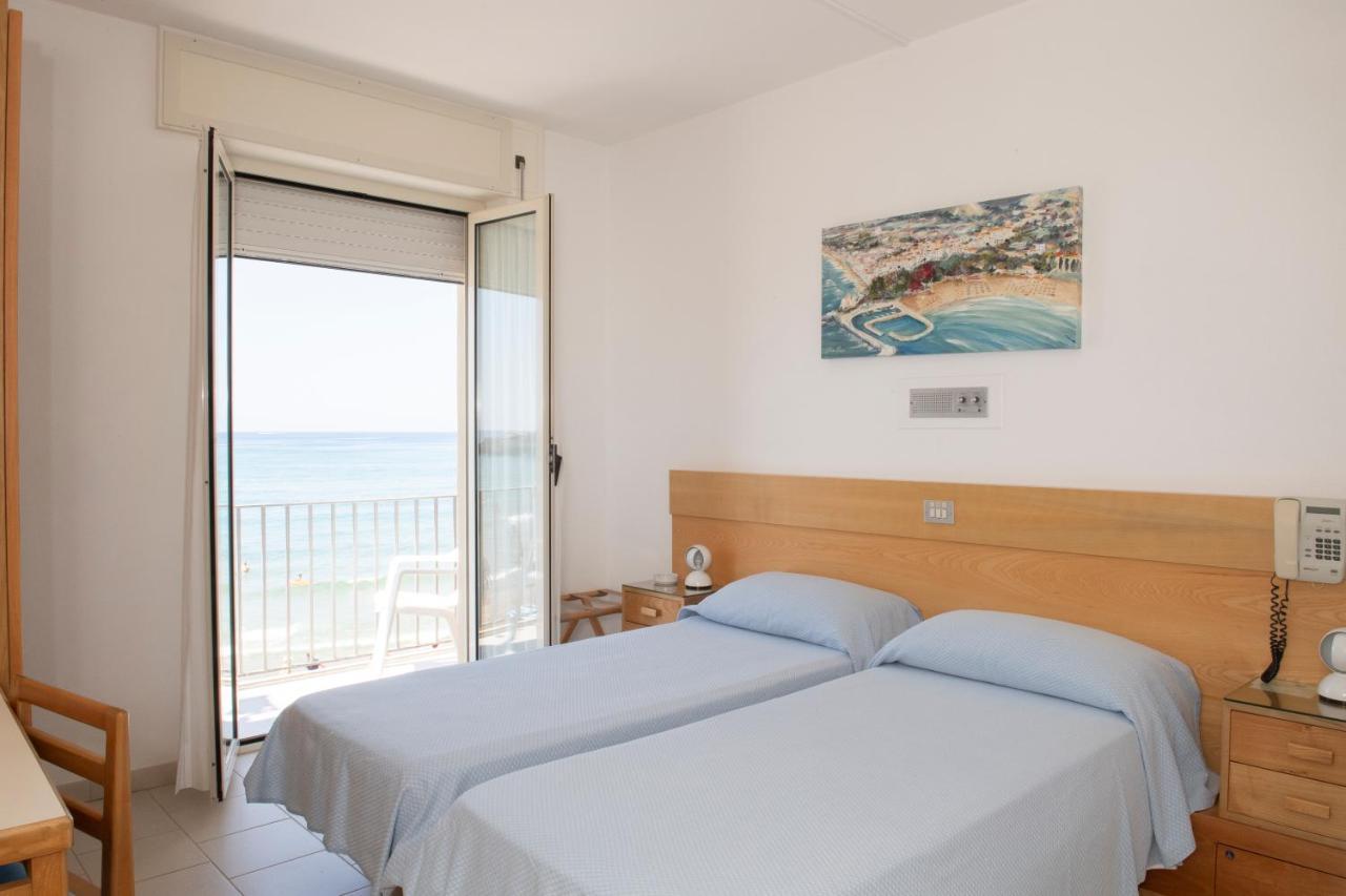 Albergo La Sirenella Sperlonga Esterno foto
